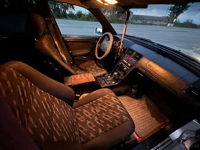 Mercedes C 220 1998, 570,000 km - 2.2 l - Quba
