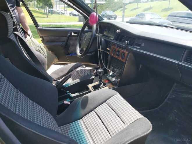 Mercedes 190 1993, 297,000 km - 1.8 l - Bakı