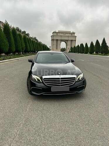 Mercedes E 300 2019, 141,000 km - 2.0 l - Gəncə