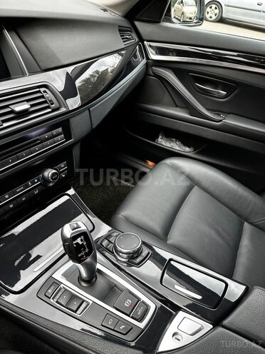 BMW 520 2016, 113,000 km - 2.0 l - Bakı