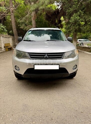 Mitsubishi Outlander 2008, 190,000 km - 3.0 l - Bakı