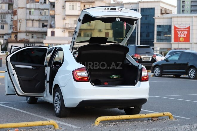 Skoda Rapid 2019, 161,000 km - 1.6 l - Bakı