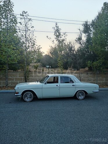 GAZ 24 1990, 83,000 km - 2.5 л - Bakı