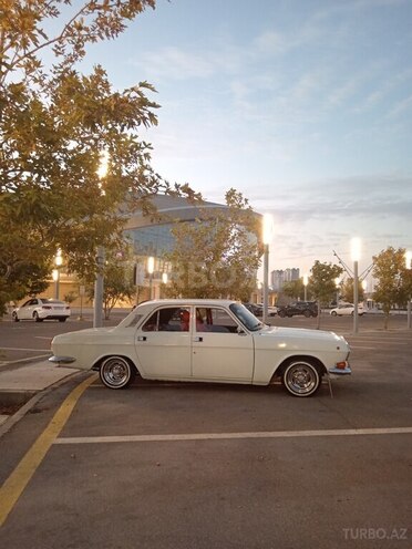 GAZ 24 1990, 83,000 km - 2.5 л - Bakı