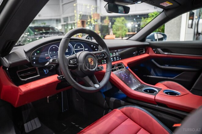 Porsche Taycan-10