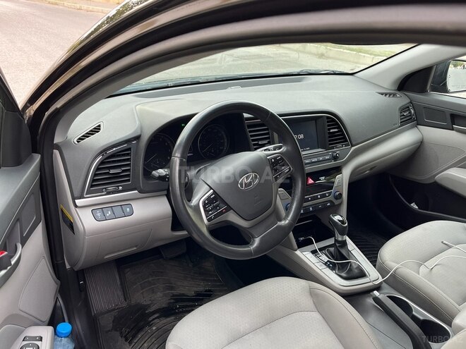 Hyundai Elantra 2017, 176,000 km - 2.0 l - Bakı