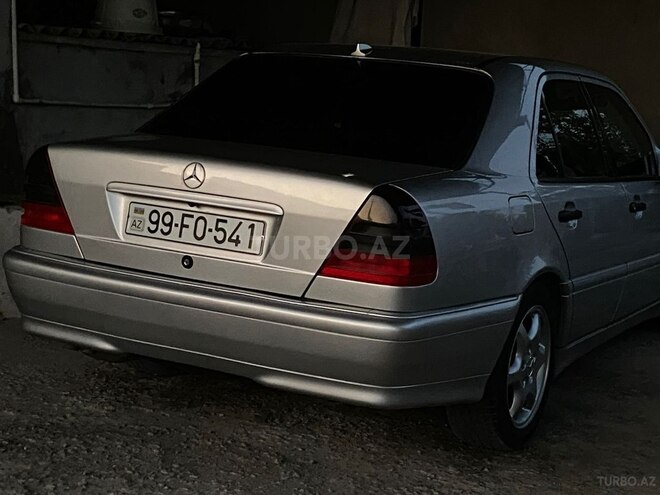 Mercedes C 200 2000, 273,000 km - 2.0 l - Bakı