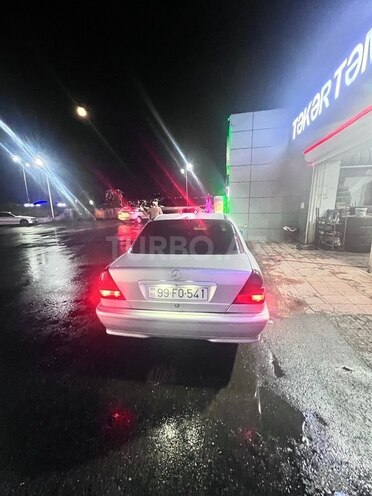 Mercedes C 200 2000, 273,000 km - 2.0 l - Bakı