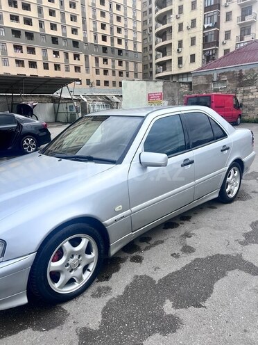 Mercedes C 200 2000, 273,000 km - 2.0 l - Bakı