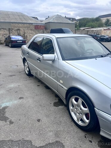 Mercedes C 200 2000, 273,000 km - 2.0 l - Bakı