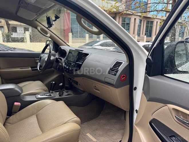 Toyota Fortuner 2013, 200,000 km - 2.7 l - Bakı