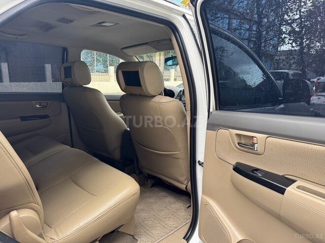 Toyota Fortuner 2013, 200,000 km - 2.7 l - Bakı