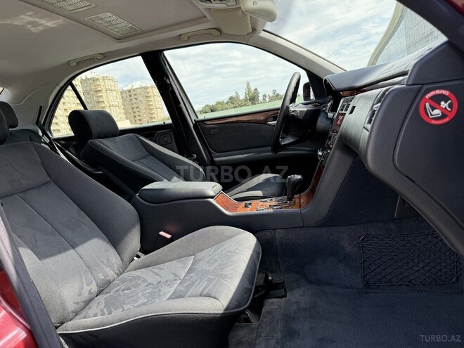 Mercedes E 200 1999, 160,000 km - 2.0 l - Bakı