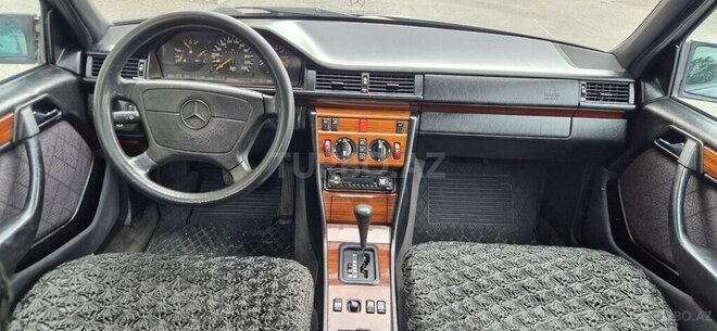 Mercedes 220 E 1995, 378,456 km - 2.2 l - Bakı