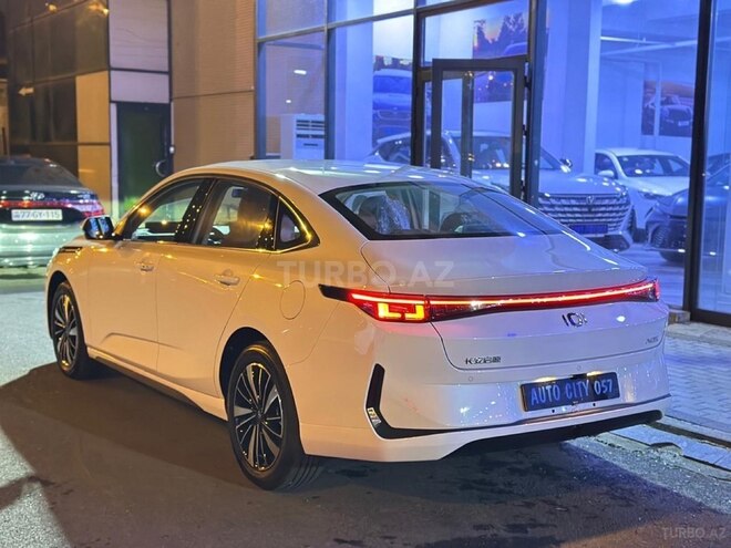 Changan Qiyuan A05-6