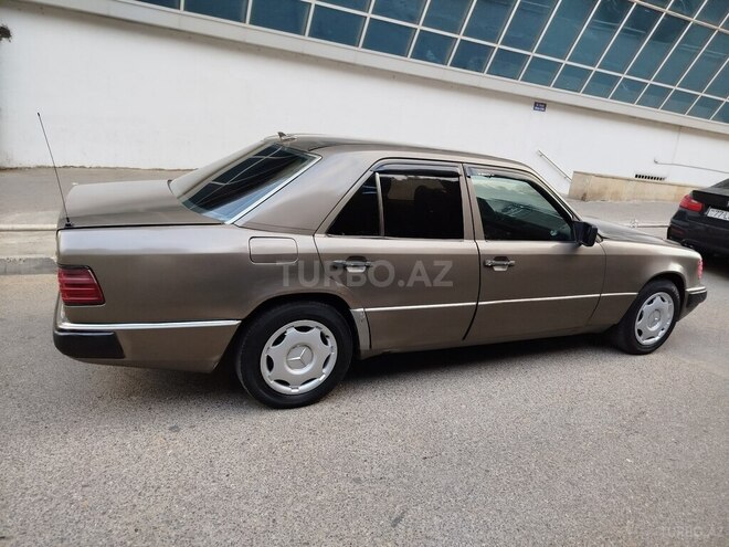 Mercedes  1991, 256,540 km - 2.0 л - Bakı
