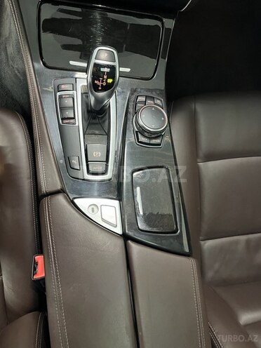 BMW 528 2015, 175,000 km - 2.0 l - Bakı