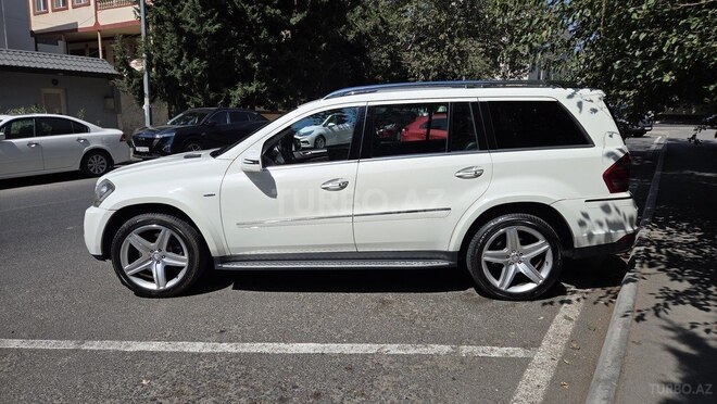 Mercedes GL 500 4MATIC 2012, 135,000 km - 5.5 l - Bakı