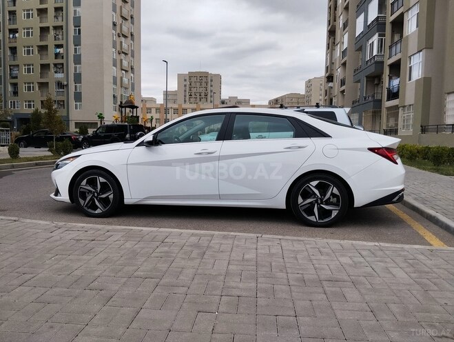 Hyundai Elantra 2023, 24,200 km - 1.6 l - Bakı