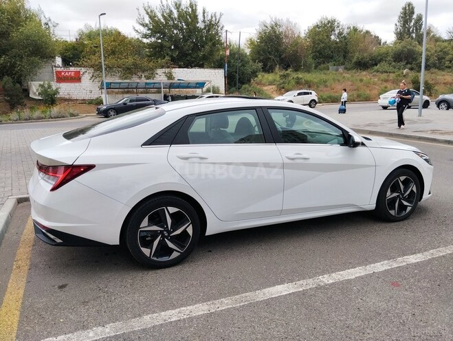 Hyundai Elantra 2023, 24,200 km - 1.6 l - Bakı