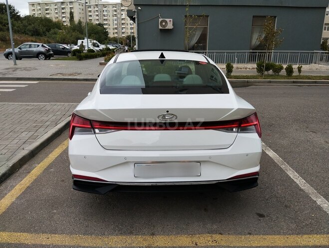 Hyundai Elantra 2023, 24,200 km - 1.6 l - Bakı
