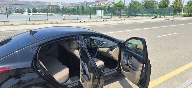 Hyundai Elantra 2014, 223,303 km - 1.8 л - Bakı