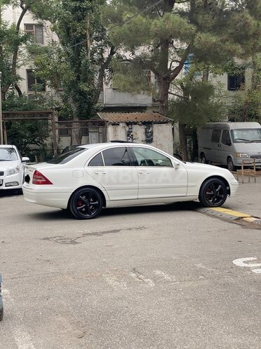 Mercedes C 240 2000, 215,480 km - 2.6 л - Bakı
