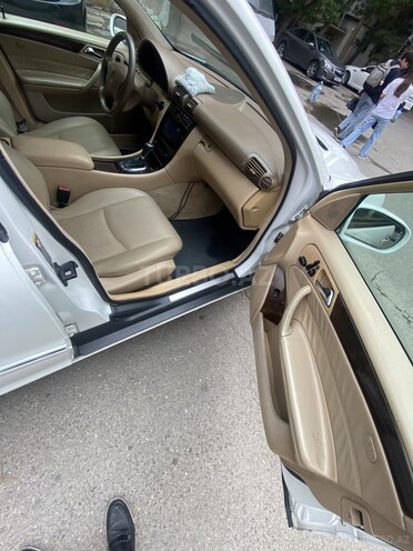 Mercedes C 240 2000, 215,480 km - 2.6 л - Bakı