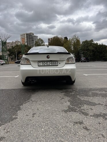 BMW 525 2005, 353,000 km - 2.5 l - Bakı