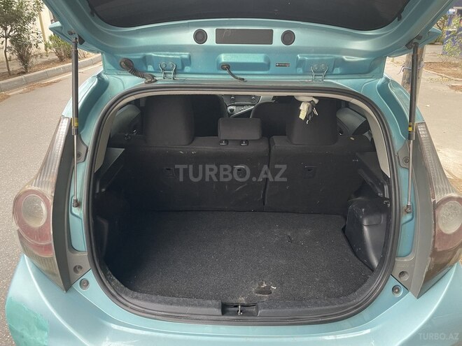 Toyota Prius C 2012, 302,074 km - 1.5 l - Bakı