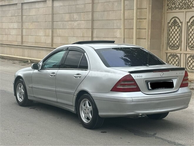 Mercedes C 200 2002, 254,877 km - 2.0 l - Bakı