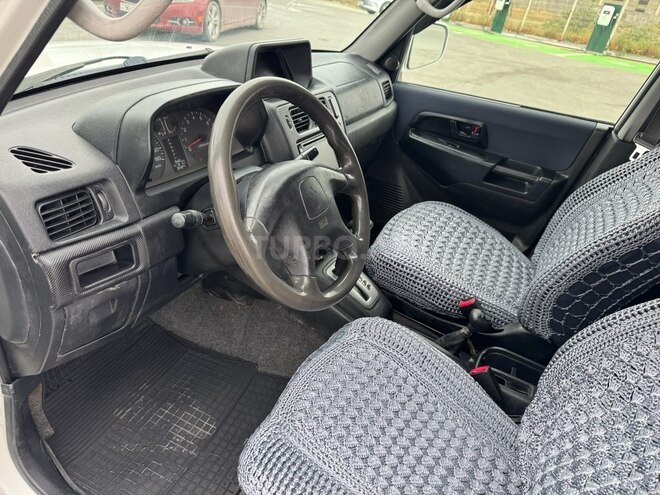 Mitsubishi Pajero io 2000, 305,231 km - 2.0 l - Bakı