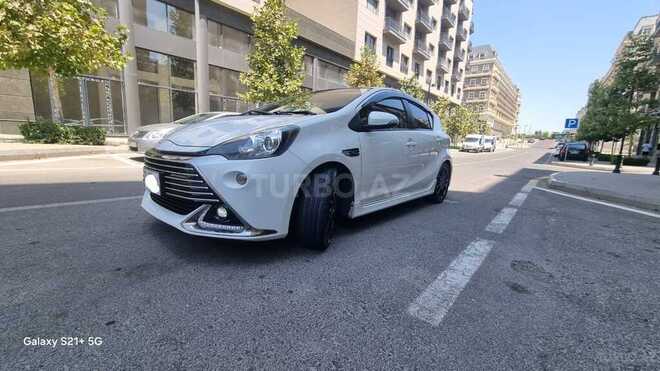 Toyota Aqua 2016, 110,000 km - 1.5 l - Bakı