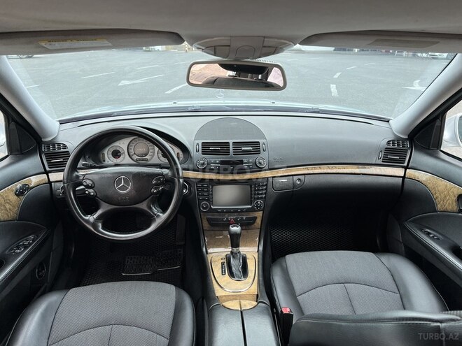 Mercedes E 220 2006, 260,000 km - 2.2 l - Bakı
