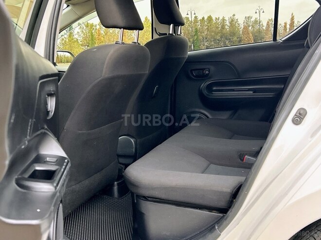 Toyota Aqua 2020, 100,977 km - 1.5 л - Gəncə