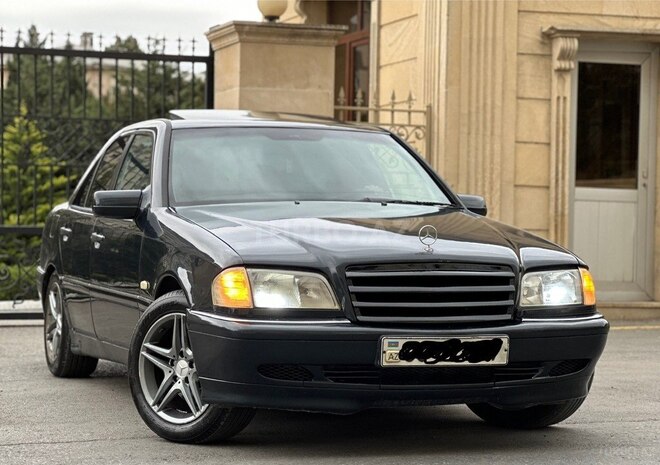 Mercedes C 240 1999, 195,410 km - 2.4 l - Bakı