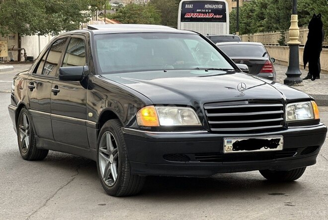 Mercedes C 240 1999, 195,410 km - 2.4 l - Bakı