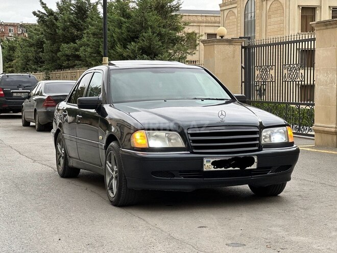 Mercedes C 240 1999, 195,410 km - 2.4 l - Bakı