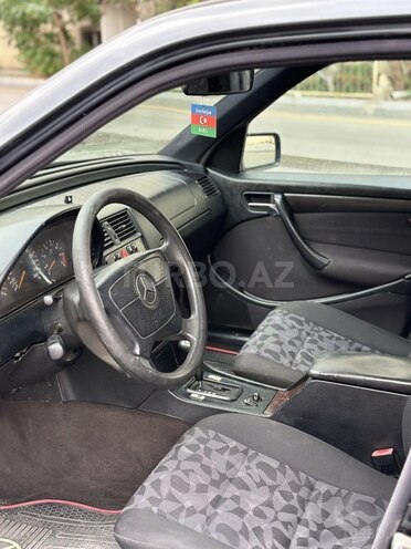 Mercedes C 240 1999, 195,410 km - 2.4 l - Bakı