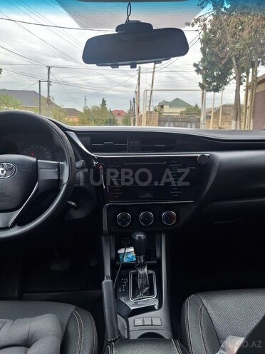 Toyota Corolla 2018, 181,000 km - 1.6 l - Bakı