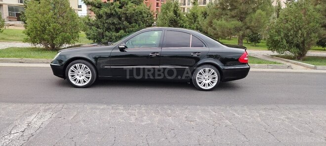 Mercedes E 240 2004, 348,227 km - 2.6 l - Bakı