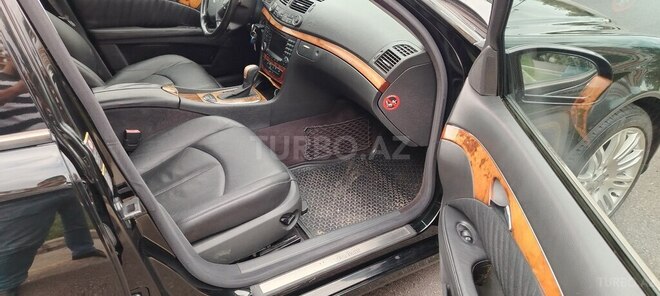 Mercedes E 240 2004, 348,227 km - 2.6 l - Bakı