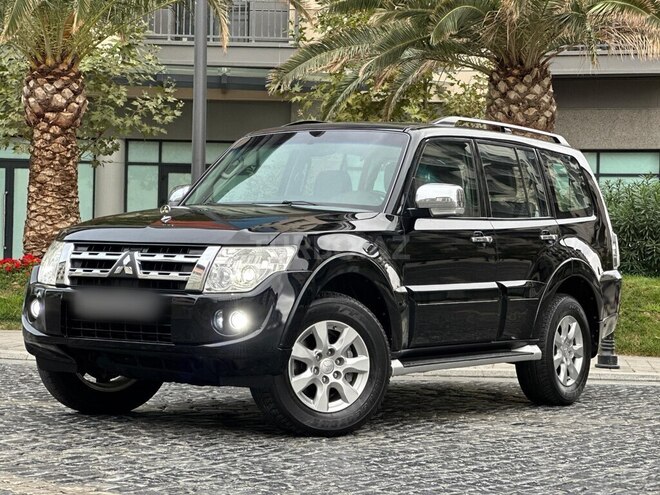 Mitsubishi Pajero 2014, 130,000 km - 3.8 л - Bakı