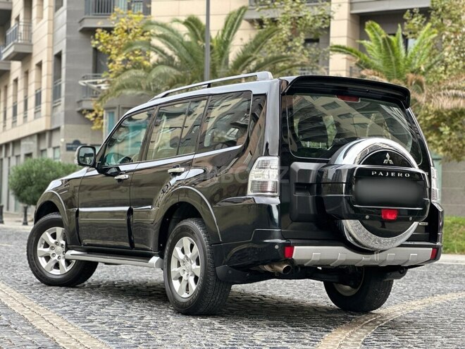 Mitsubishi Pajero 2014, 130,000 km - 3.8 л - Bakı