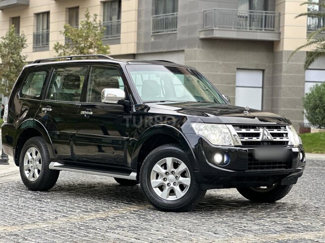 Mitsubishi Pajero 2014, 130,000 km - 3.8 л - Bakı