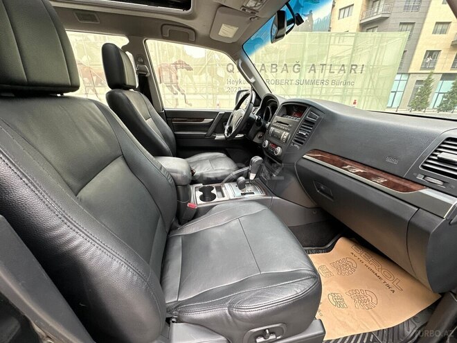 Mitsubishi Pajero 2014, 130,000 km - 3.8 л - Bakı