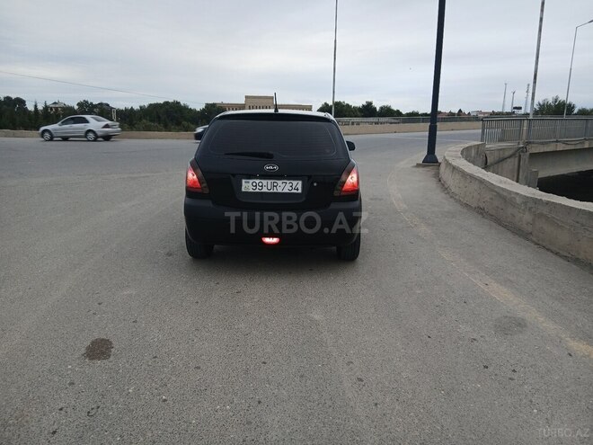 Kia Rio 2006, 255,000 km - 1.4 l - Salyan