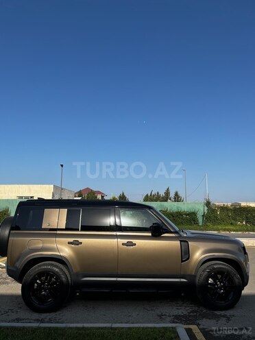 Land Rover Defender-5