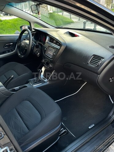 Kia  2016, 220,000 km - 1.6 l - Bakı