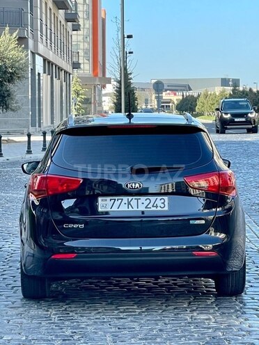 Kia  2016, 220,000 km - 1.6 l - Bakı